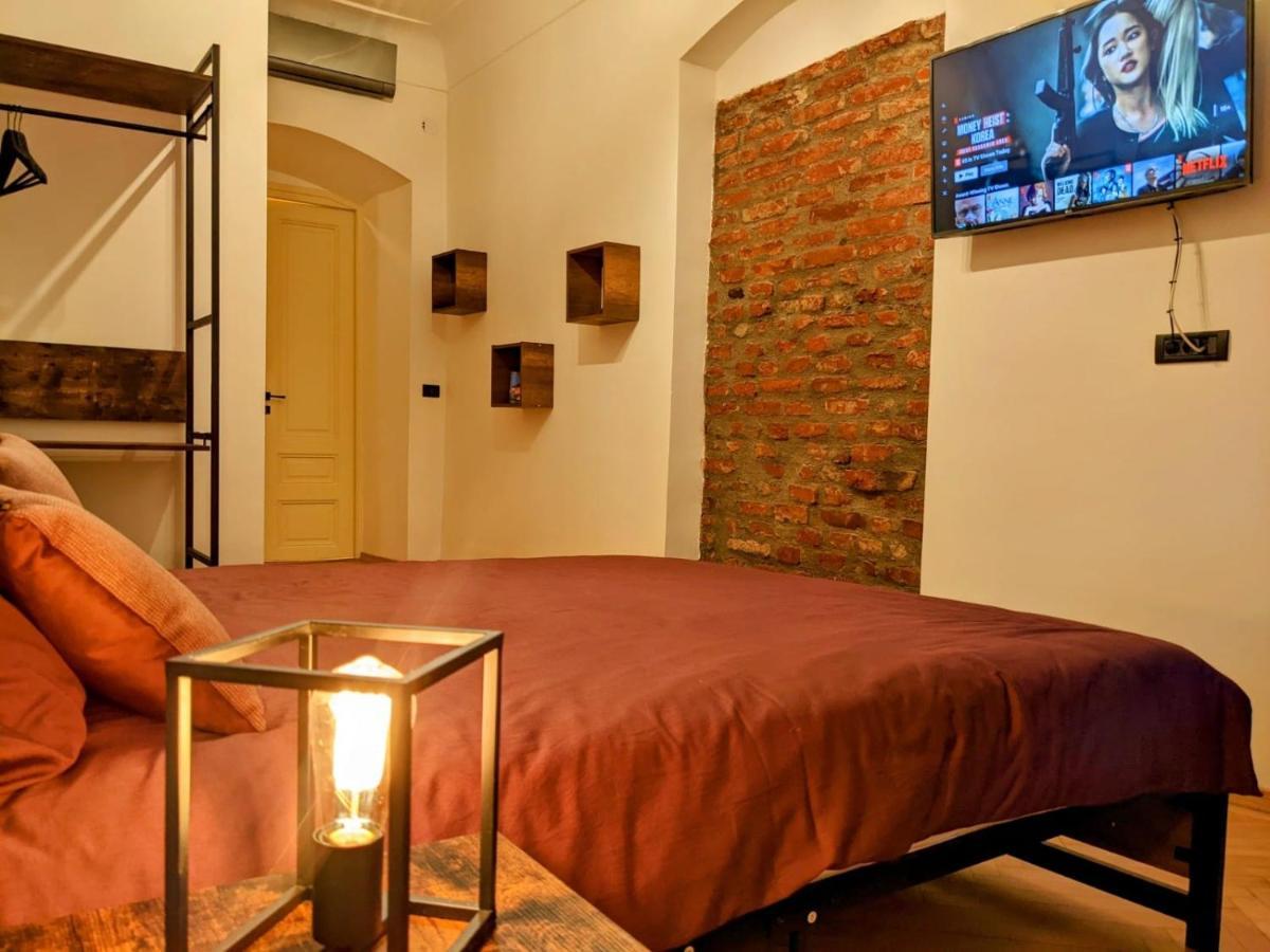 The Industrique Home - 3 Bedroom Apartment Timisoara Esterno foto